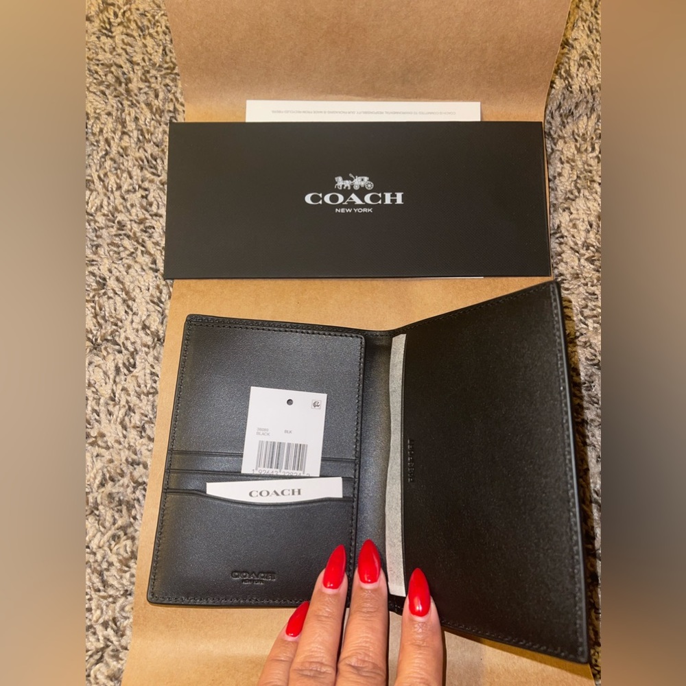 Coach -leather passport holder -black